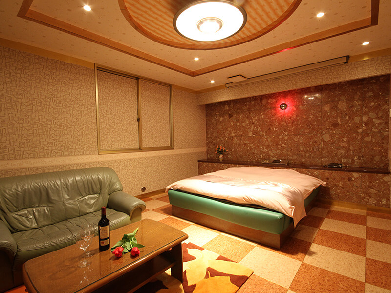 Room:703