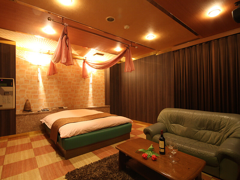 Room:706