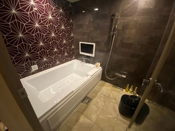 Room:701